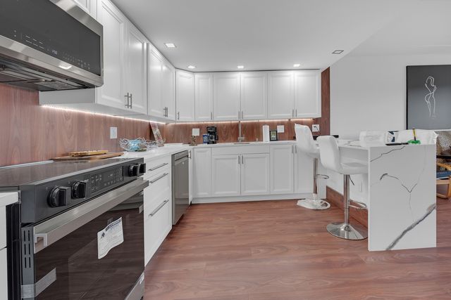 2900 Maple Avenue 19E, Downers Grove, IL 60515