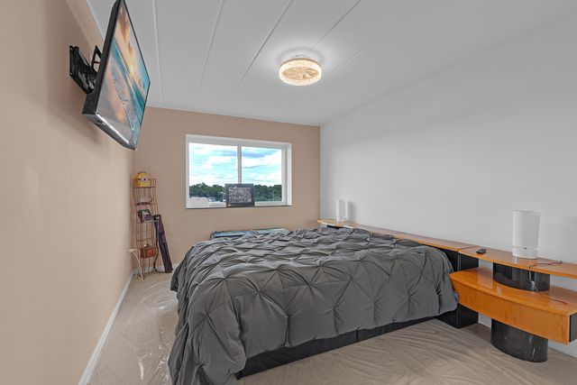 2900 Maple Avenue 19E, Downers Grove, IL 60515