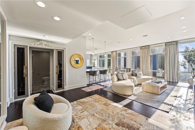 800 W 1st, Los Angeles, CA 90012