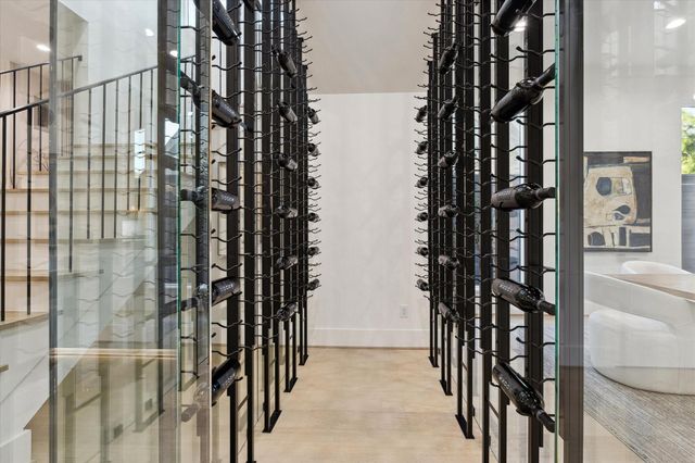 2118 Westgate Drive, Houston, TX 77019