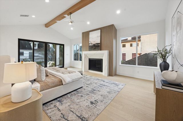 2118 Westgate Drive, Houston, TX 77019