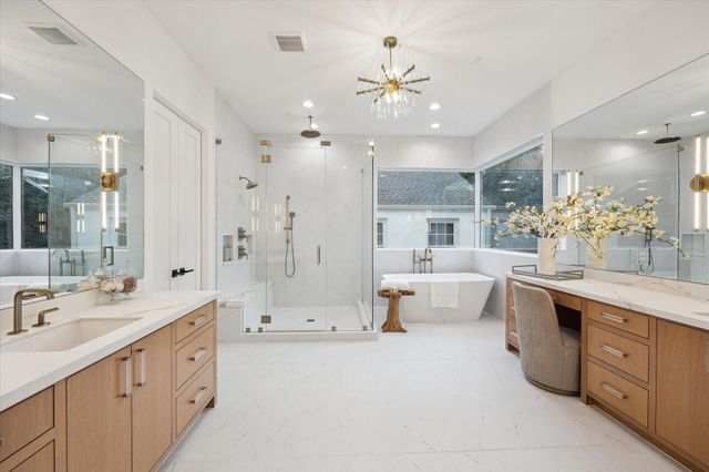 2118 Westgate Drive, Houston, TX 77019