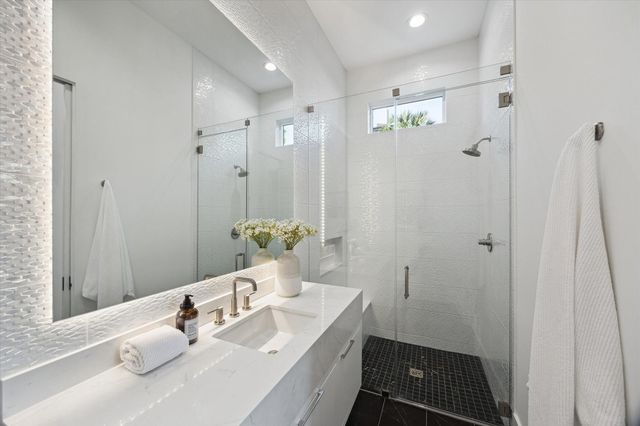 2118 Westgate Drive, Houston, TX 77019