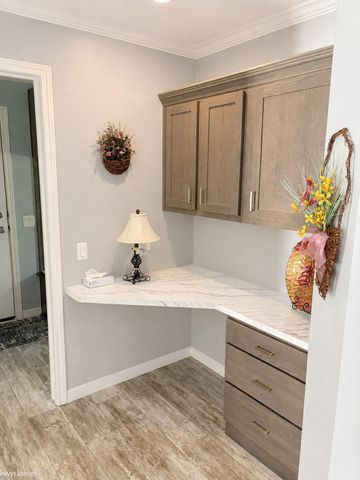 909 S Allen Road, Saint Clair, MI 48079