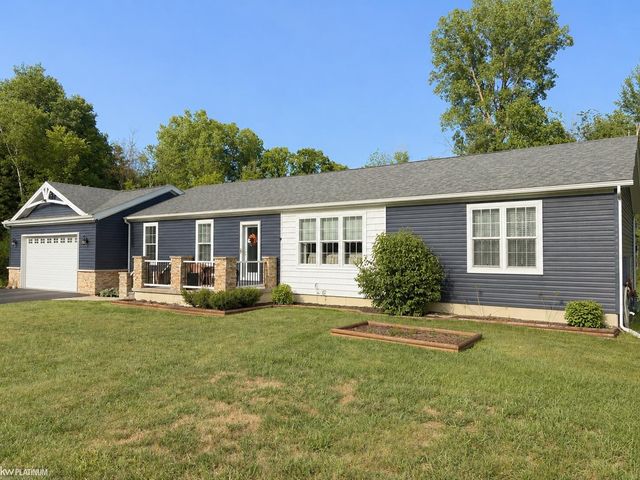 909 S Allen Road, Saint Clair, MI 48079