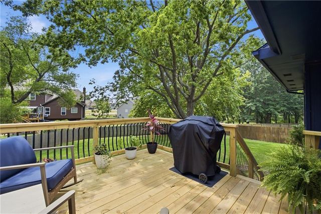 1507 Emerald Circle, Kearney, MO 64060