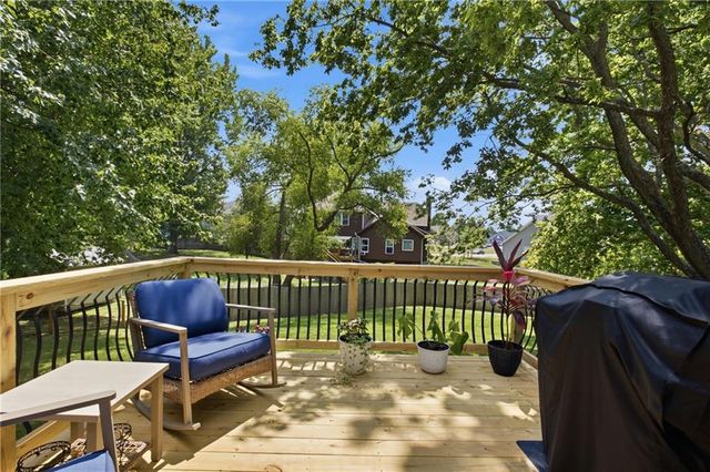 1507 Emerald Circle, Kearney, MO 64060