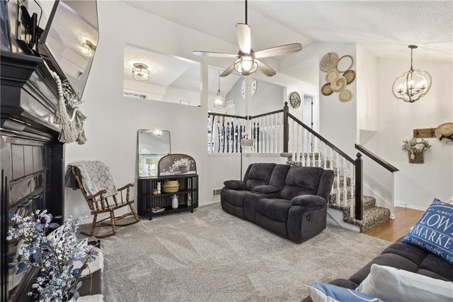 1507 Emerald Circle, Kearney, MO 64060