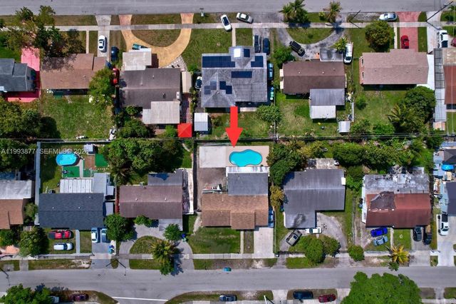 330 NW 195th Ter, Miami Gardens, FL 33169