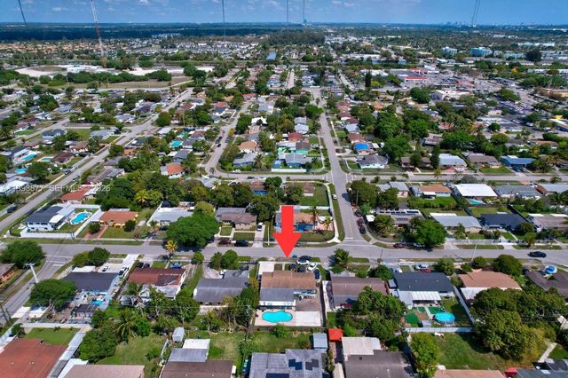 330 NW 195th Ter, Miami Gardens, FL 33169