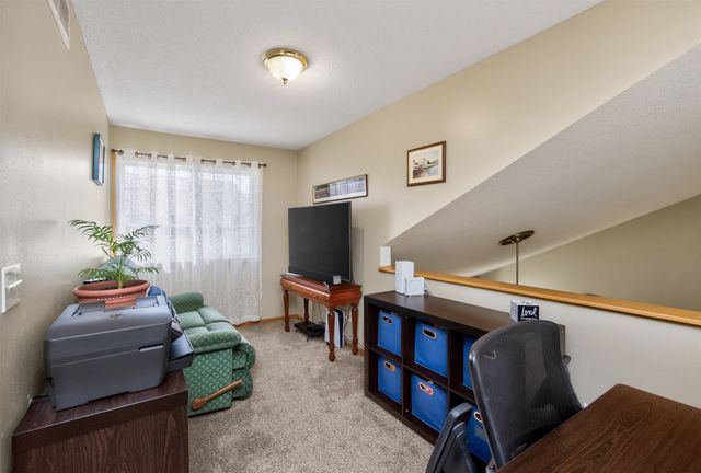 3701 Brook Ridge Court 903, Des Moines, IA 50317