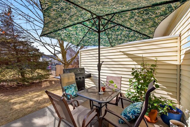 3701 Brook Ridge Court 903, Des Moines, IA 50317