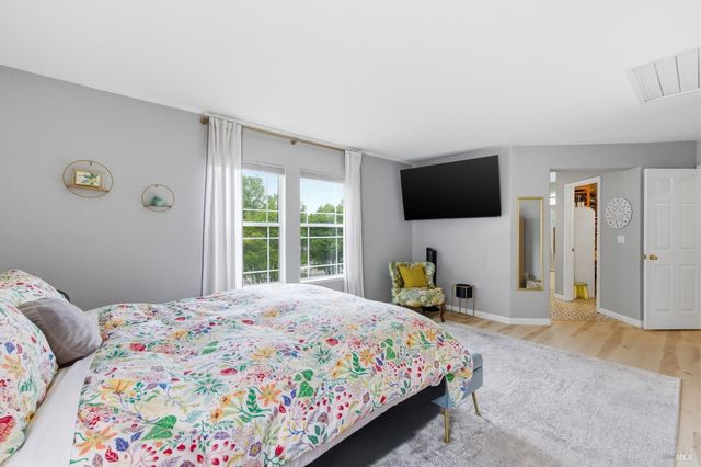 110 Chimney Rock Dr, Vacaville, CA 95687