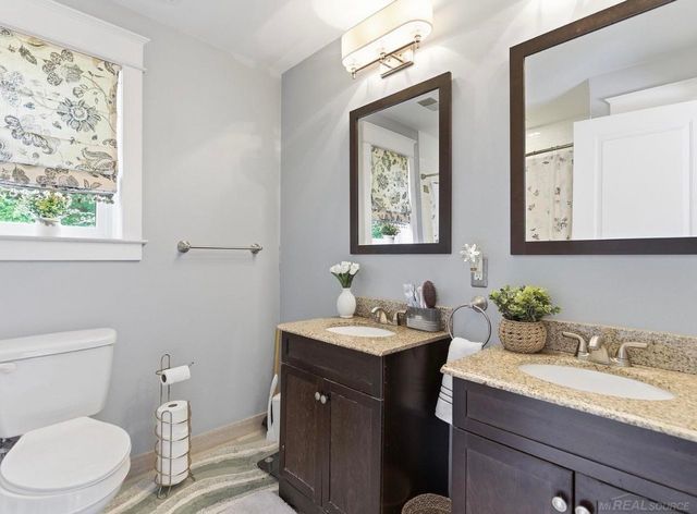 1223 Greenleaf Drive, Royal Oak, MI 48067