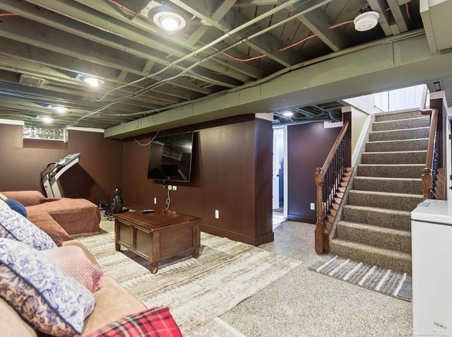 1223 Greenleaf Drive, Royal Oak, MI 48067