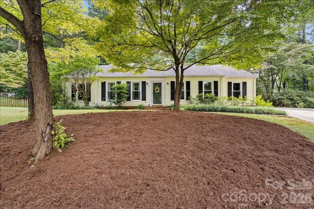 9614 Lone Oak Court, Charlotte, NC 28270