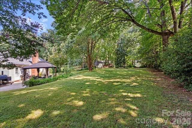9614 Lone Oak Court, Charlotte, NC 28270