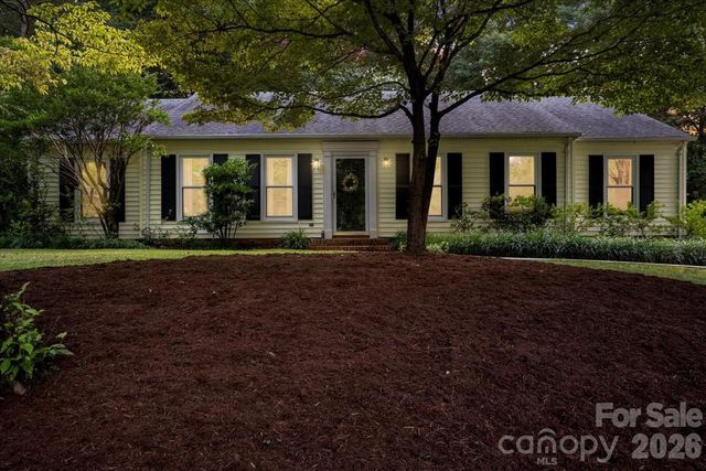 9614 Lone Oak Court, Charlotte, NC 28270
