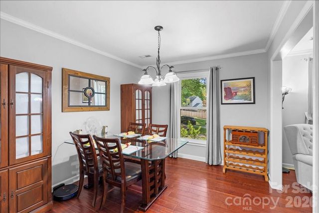 9614 Lone Oak Court, Charlotte, NC 28270