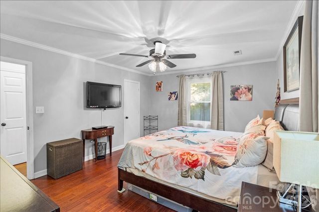 9614 Lone Oak Court, Charlotte, NC 28270