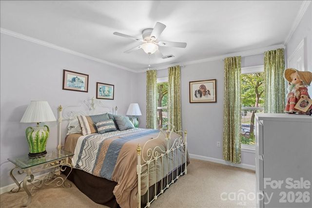 9614 Lone Oak Court, Charlotte, NC 28270