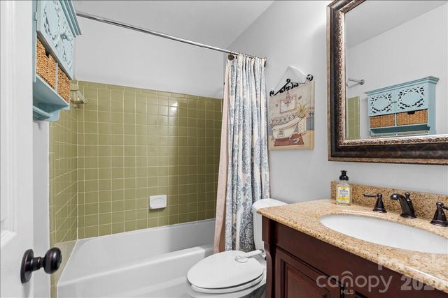 9614 Lone Oak Court, Charlotte, NC 28270
