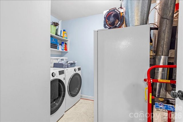 9614 Lone Oak Court, Charlotte, NC 28270