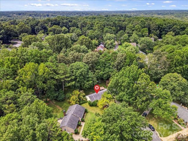 9614 Lone Oak Court, Charlotte, NC 28270