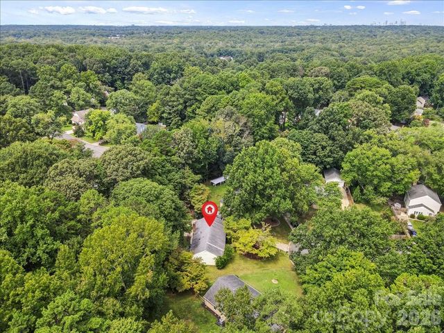 9614 Lone Oak Court, Charlotte, NC 28270