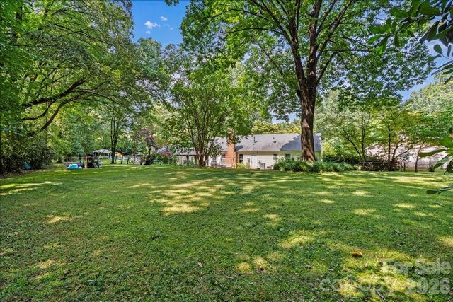 9614 Lone Oak Court, Charlotte, NC 28270