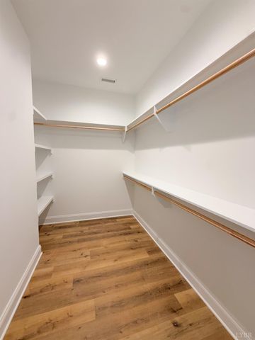 2 Acorn Drive, Appomattox, VA 24522