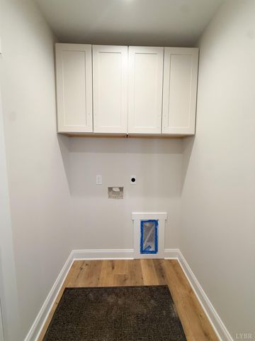 2 Acorn Drive, Appomattox, VA 24522