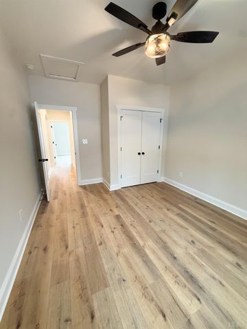 2 Acorn Drive, Appomattox, VA 24522