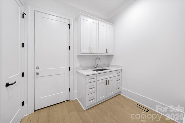 5046 Gilchrist Road 2A, Charlotte, NC 28211