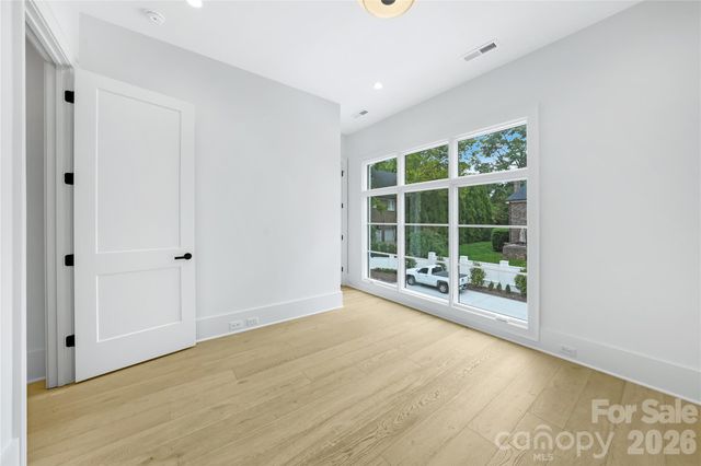5046 Gilchrist Road 2A, Charlotte, NC 28211