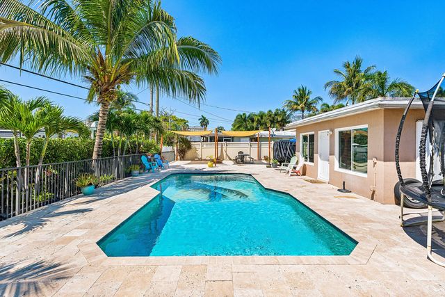 1603 Crest Drive, Lake Worth, FL 33461