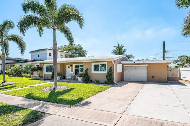 1603 Crest Drive, Lake Worth, FL 33461