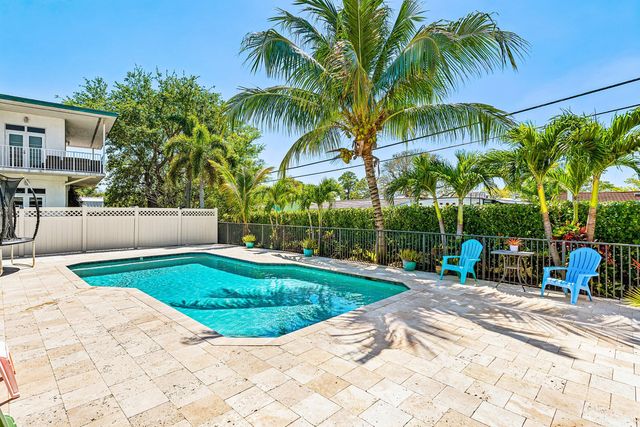 1603 Crest Drive, Lake Worth, FL 33461