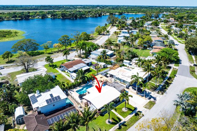 1603 Crest Drive, Lake Worth, FL 33461