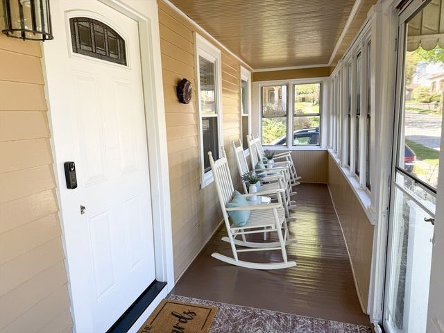 12 Lamar Ave, Worcester, MA 01604