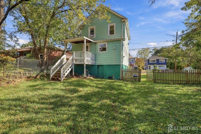 208 S 8th Avenue S, Highland Park, NJ 08904