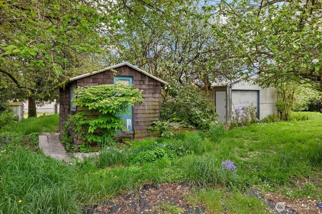 8414 A ST, Tacoma, WA 98444
