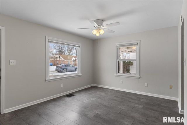 3012 LOUISE Lane, Springfield, IL 62702