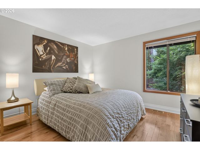 3165 Sw RALEIGHVIEW Dr, Portland, OR 97225