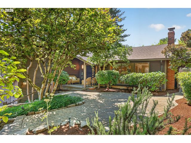 3165 Sw RALEIGHVIEW Dr, Portland, OR 97225