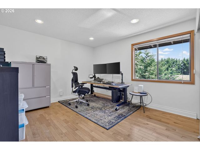 3165 Sw RALEIGHVIEW Dr, Portland, OR 97225