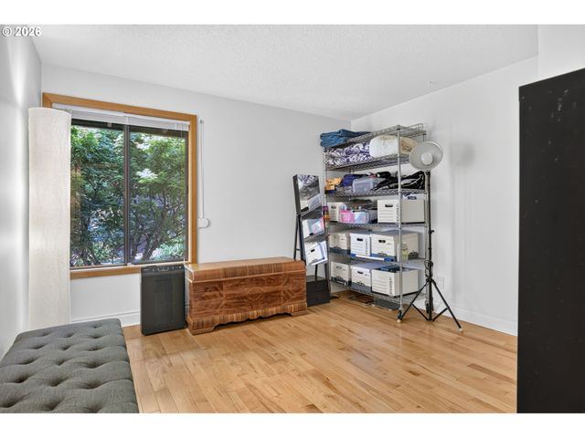 3165 Sw RALEIGHVIEW Dr, Portland, OR 97225