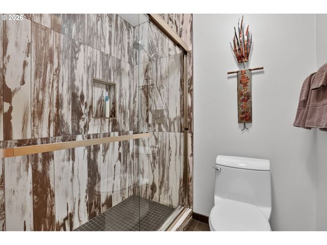 3165 Sw RALEIGHVIEW Dr, Portland, OR 97225