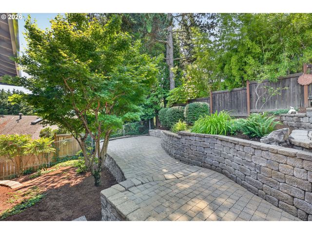 3165 Sw RALEIGHVIEW Dr, Portland, OR 97225