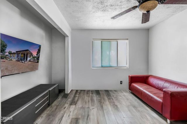 33011 Crown Valley Road, Acton, CA 93510